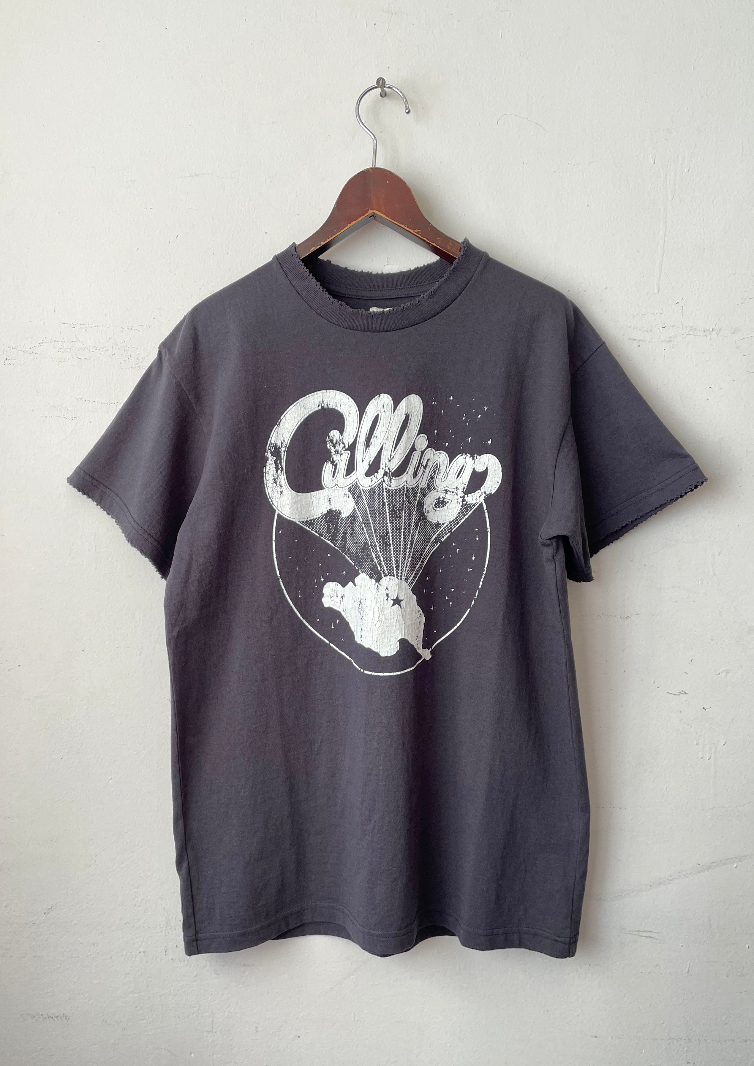 トップス OSHIMA REI CALLING ROCK T-SHIRT OSHIMA REI オオシマレイ | Calling ロックTシャツ | MACHU PICHU SHOP