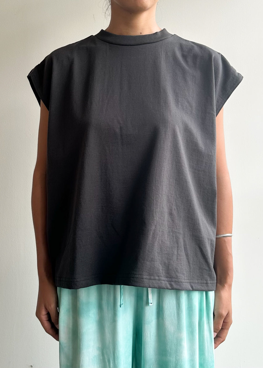 OSHIMA REI オオシマレイ | BIG NO SLEEVE PO ビッグノースリーブプル